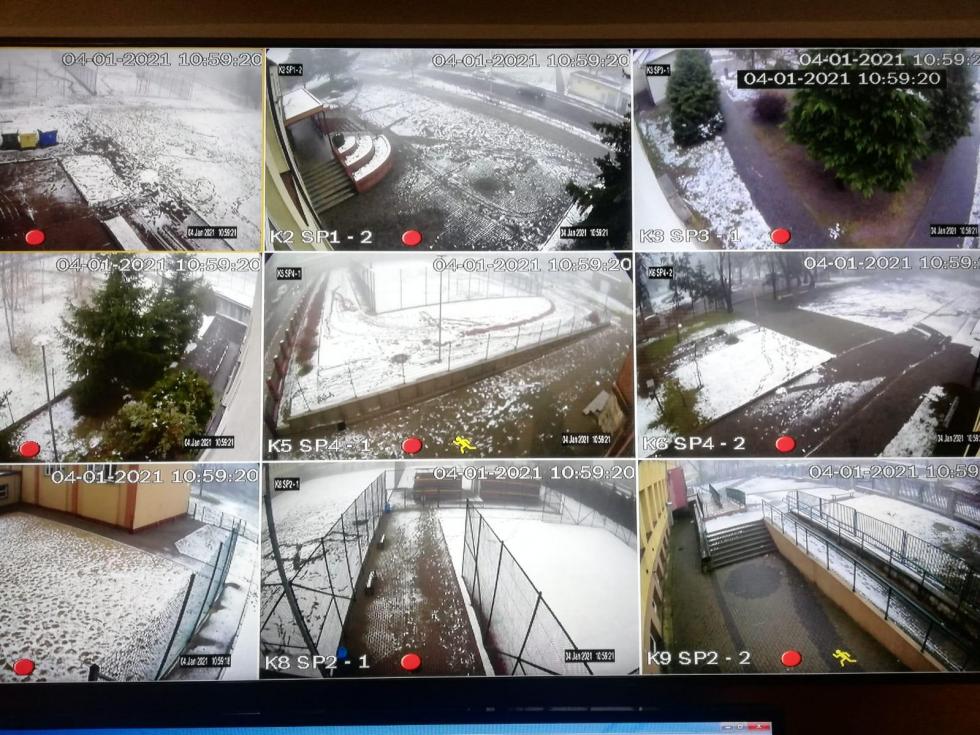 Kamery na budynkach szk podstawowych w Bolesawcu